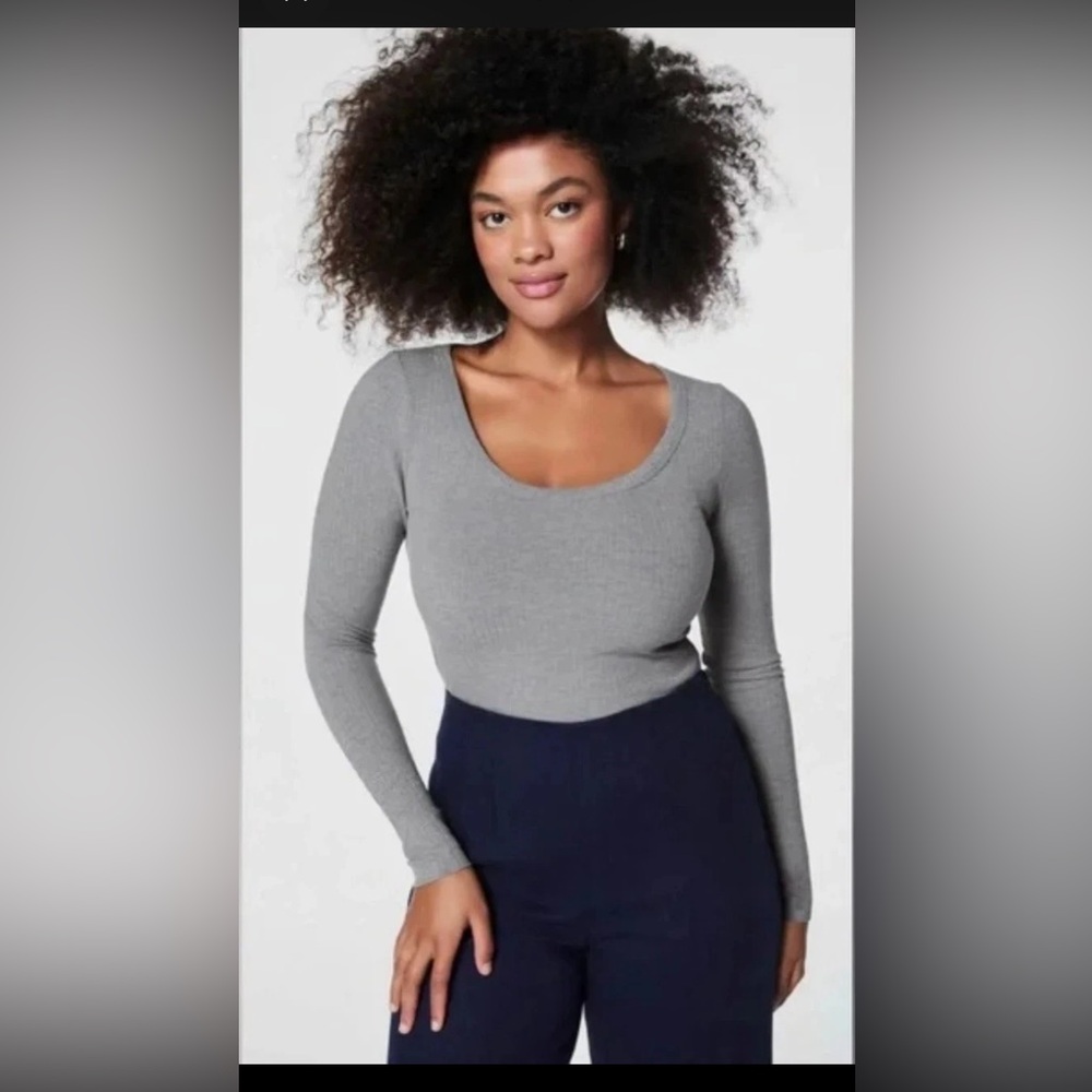 SPANX Heather Gray Long Sleeve Scoop Neck T-Shirt Small